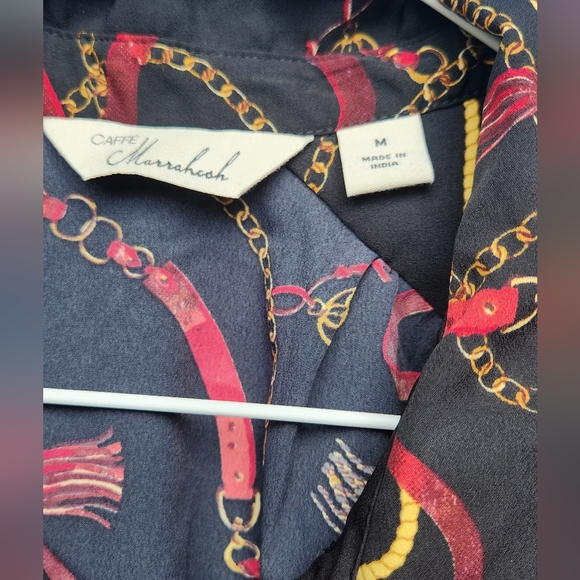 Beautiful blouse - Picture 5 of 6